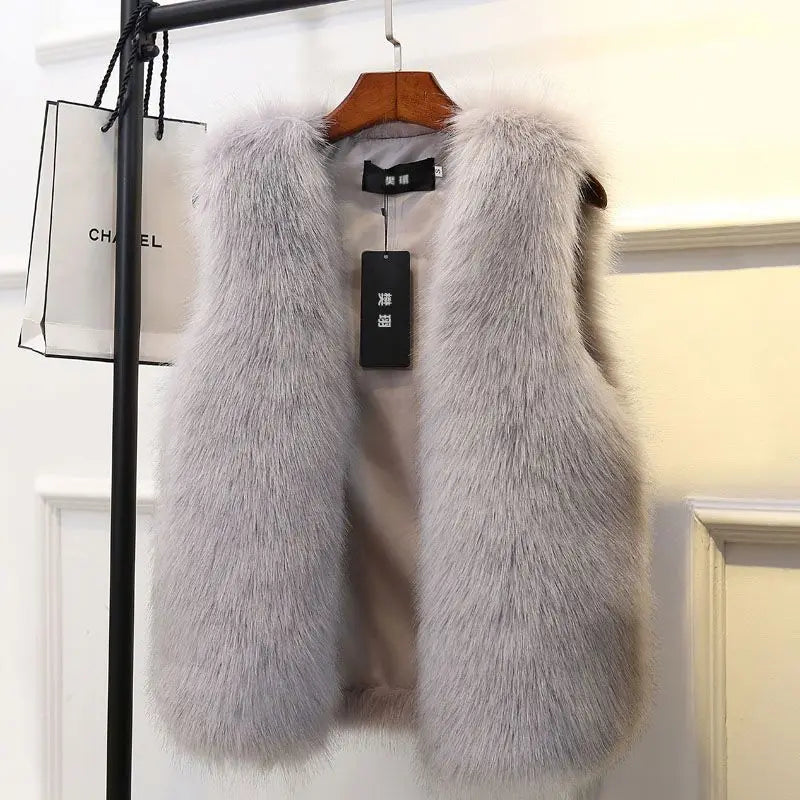 Wearclo Fashion | For Women Luxury and Warmth for the Cold Seasons