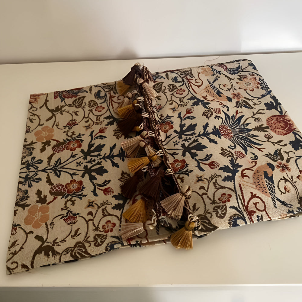 Wearclo | Vintage Floral & Bird Jacquard Table Runner