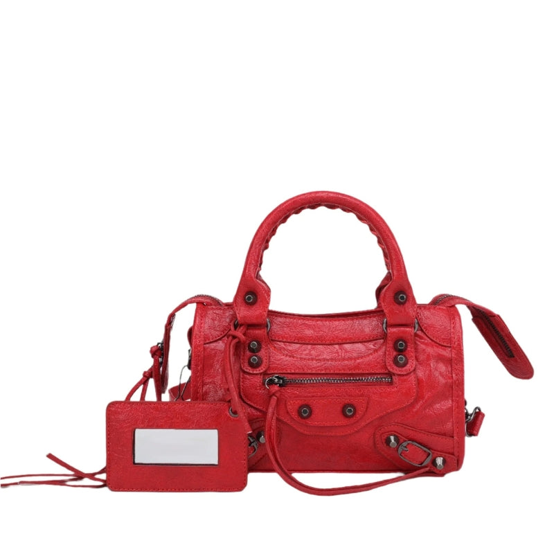 Aria – Elegant handbag with secure pockets and multiple compartments