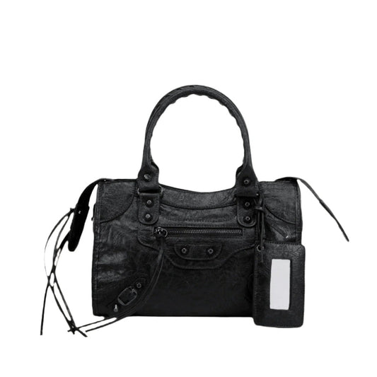 Aria – Elegant handbag with secure pockets and multiple compartments