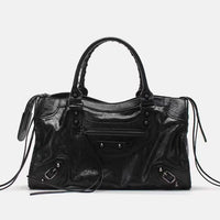 Chic Zippered Satchel for Daily Adventures