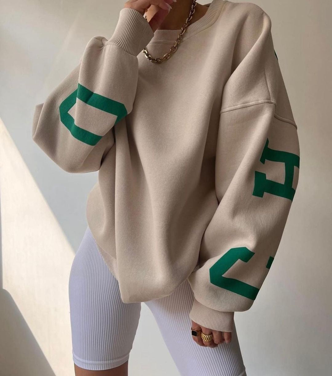 Clara - Oversized Casual Sweatshirt with Original Print