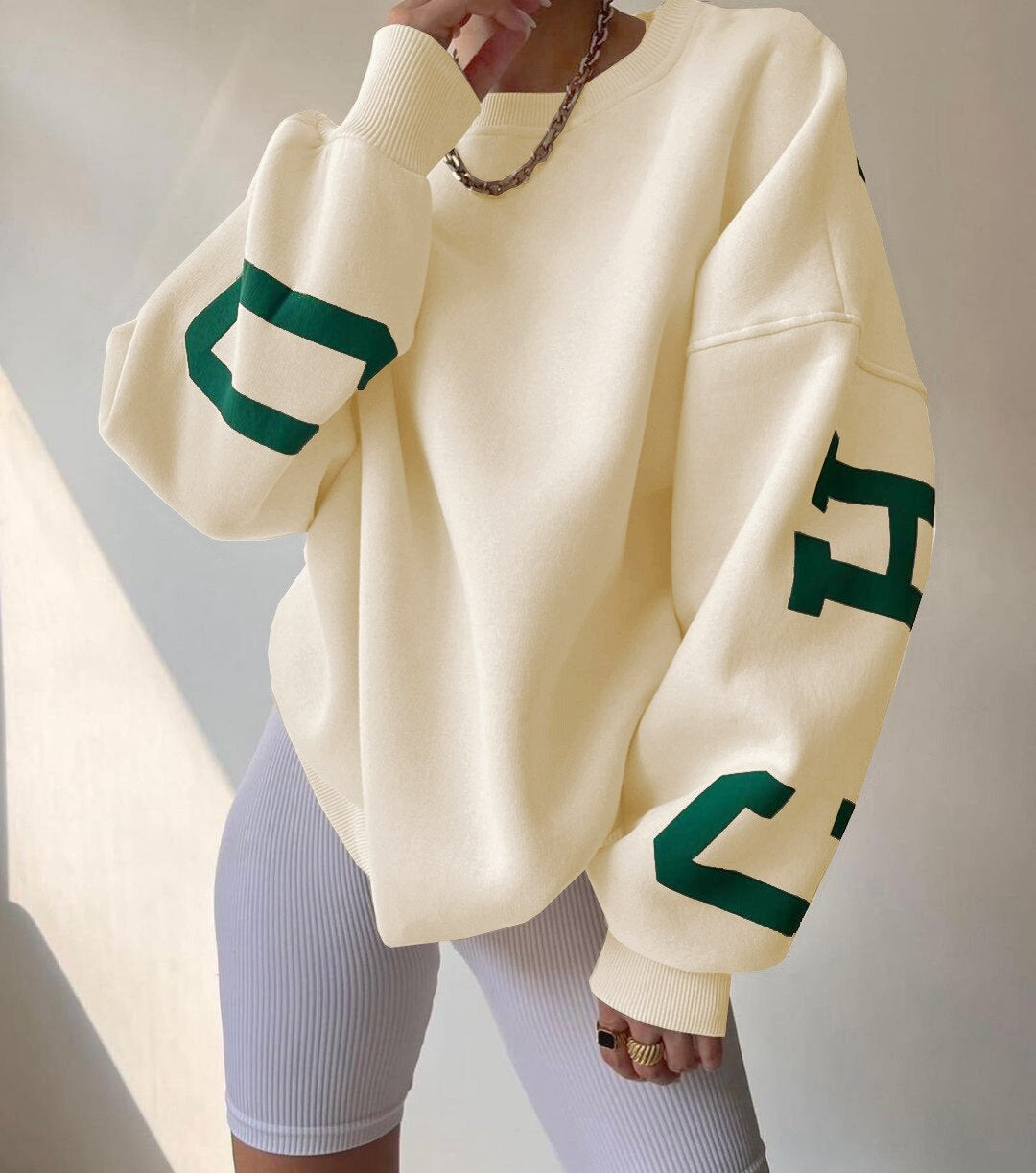 Clara - Oversized Casual Sweatshirt with Original Print