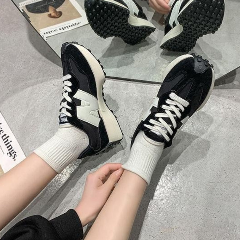 Denis – Lace-Up Sneakers, Pointed Toe and Non-Slip Sole