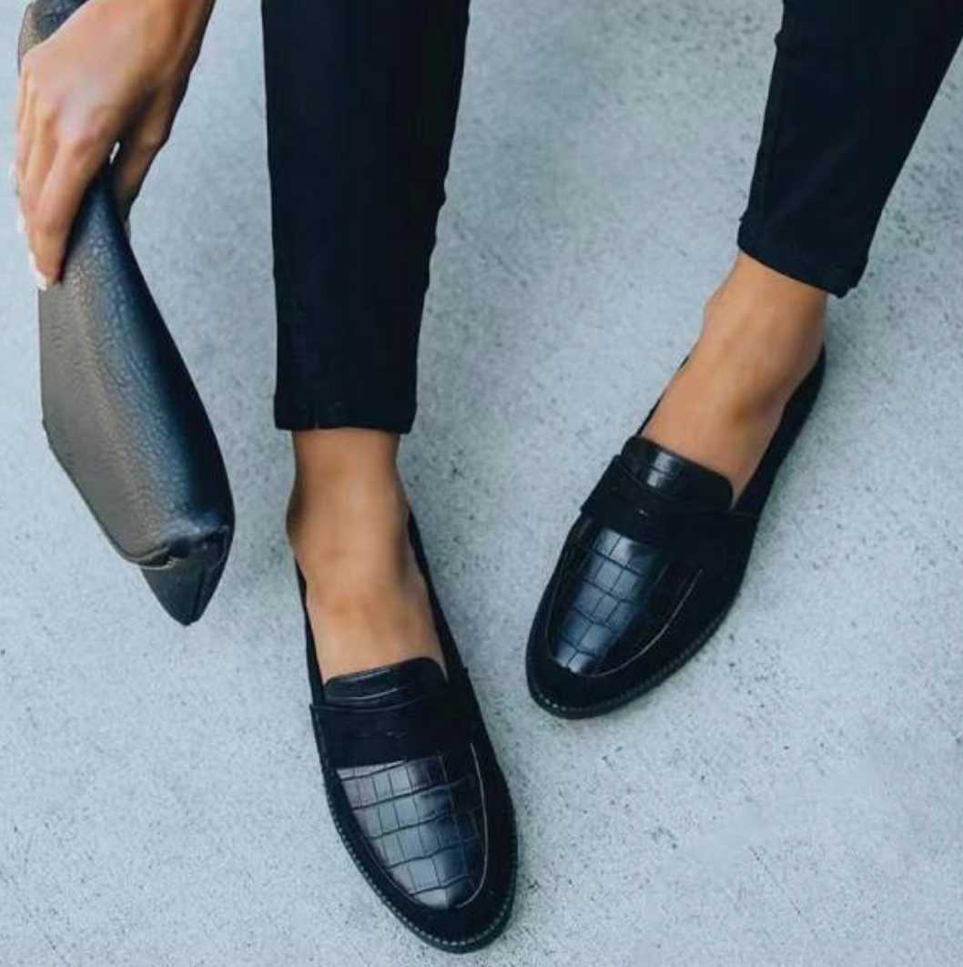 Elegant Round Toe Loafers for Everyday Use