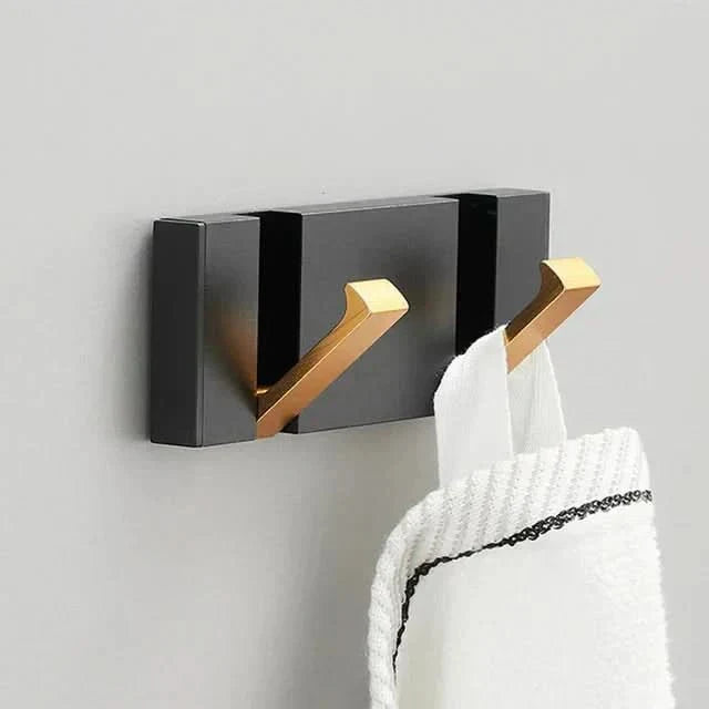 FOLDHOOK – Elegant Wall Hook with Foldable Design for Space-Saving Organization
