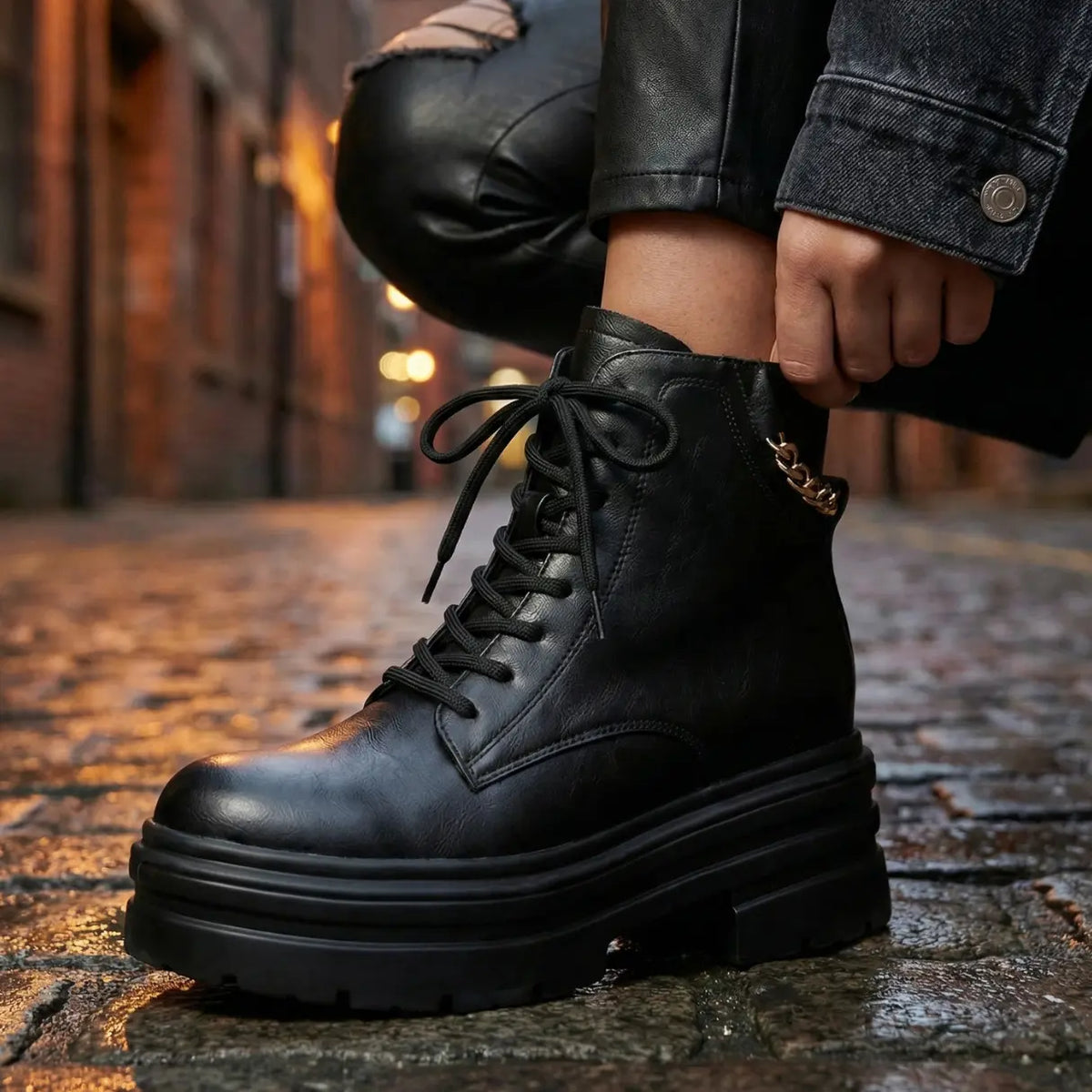 Height-Boost Combat Boots with 11 cm Hidden Elevation System