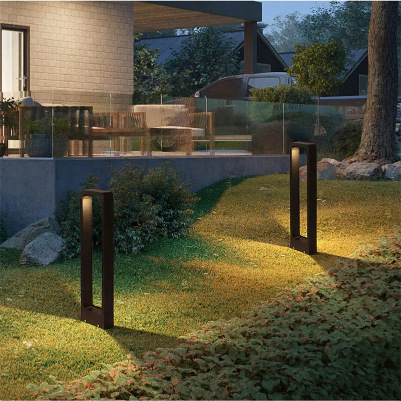 High-quality garden lamp with durable mounting for outdoor use