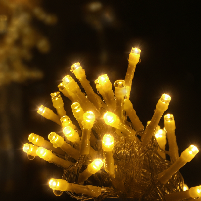 ILLUMERA – LED Garden Curtain 4 × 0.6 m with Weatherproof Elegance