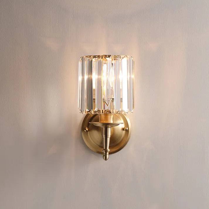 Luxurious sparkle of crystals for an elegant and sophisticated atmosphere