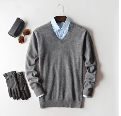 Luxury Cashmere Sweater for Men: Quality and Elegance for the Modern Man