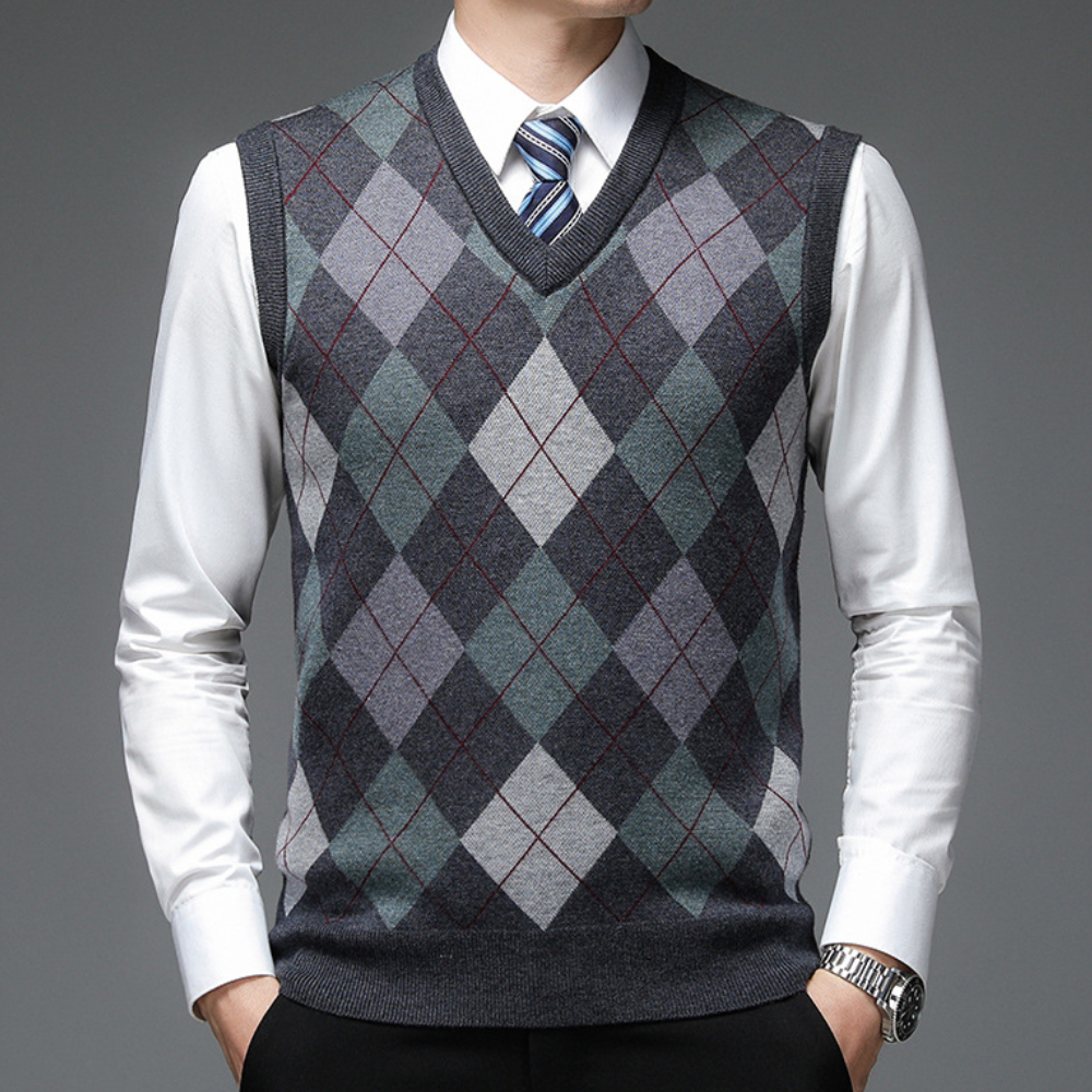 Men's Sweater Vest with Stylish Argyle Pattern - Felix