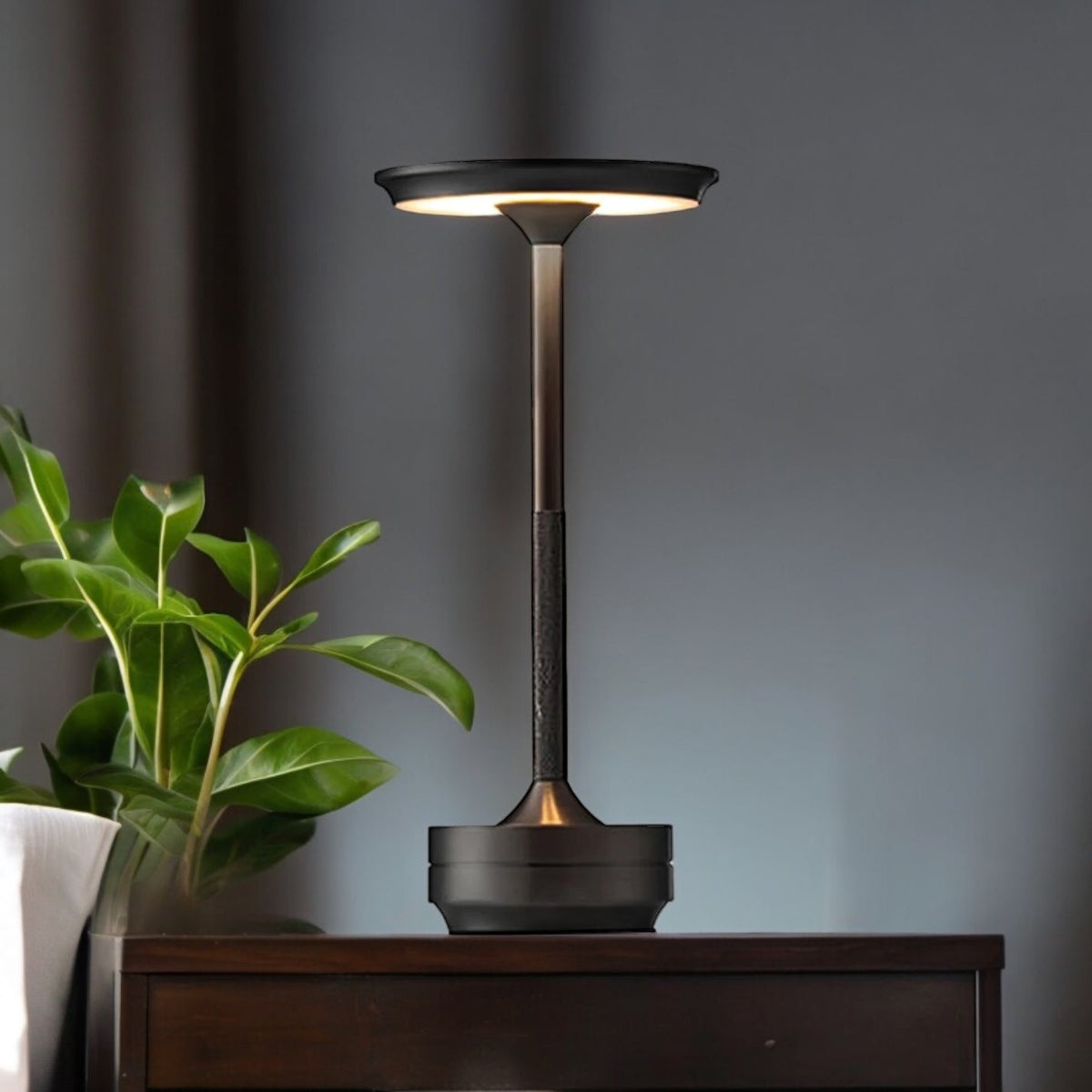Modern Cordless Table Lamp with Touch Control & Nordic Design