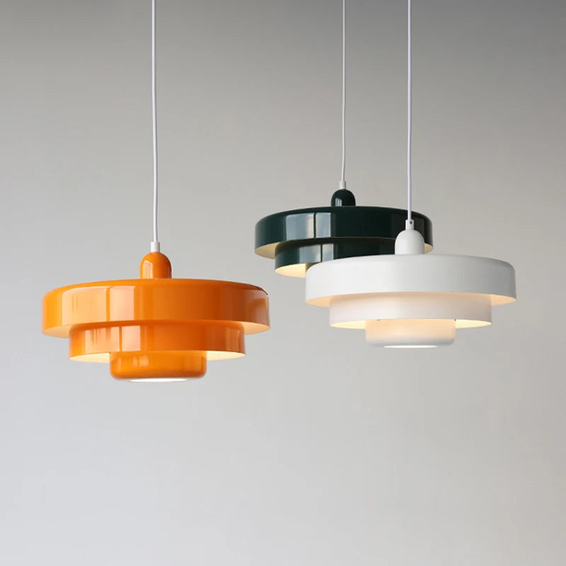 Modern pendant lamp with an elegant appearance