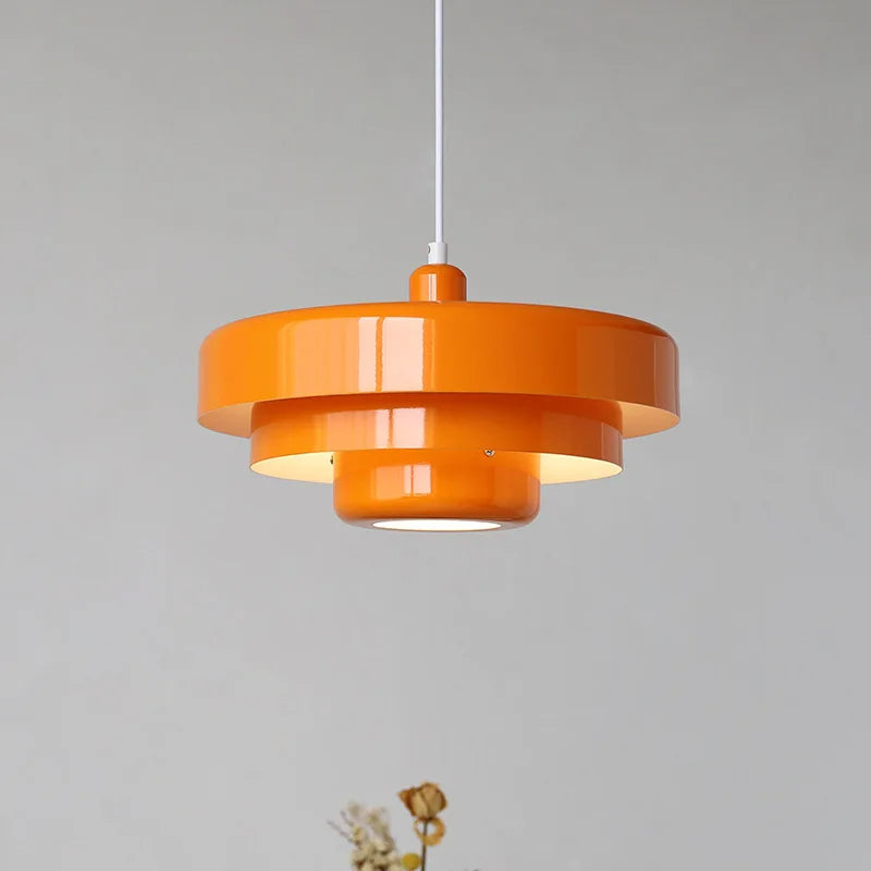 Modern pendant lamp with an elegant appearance