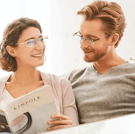 Progressive Reading Glasses with High Hardness and Anti-Blue Light Filter for Distance and Near Vision
