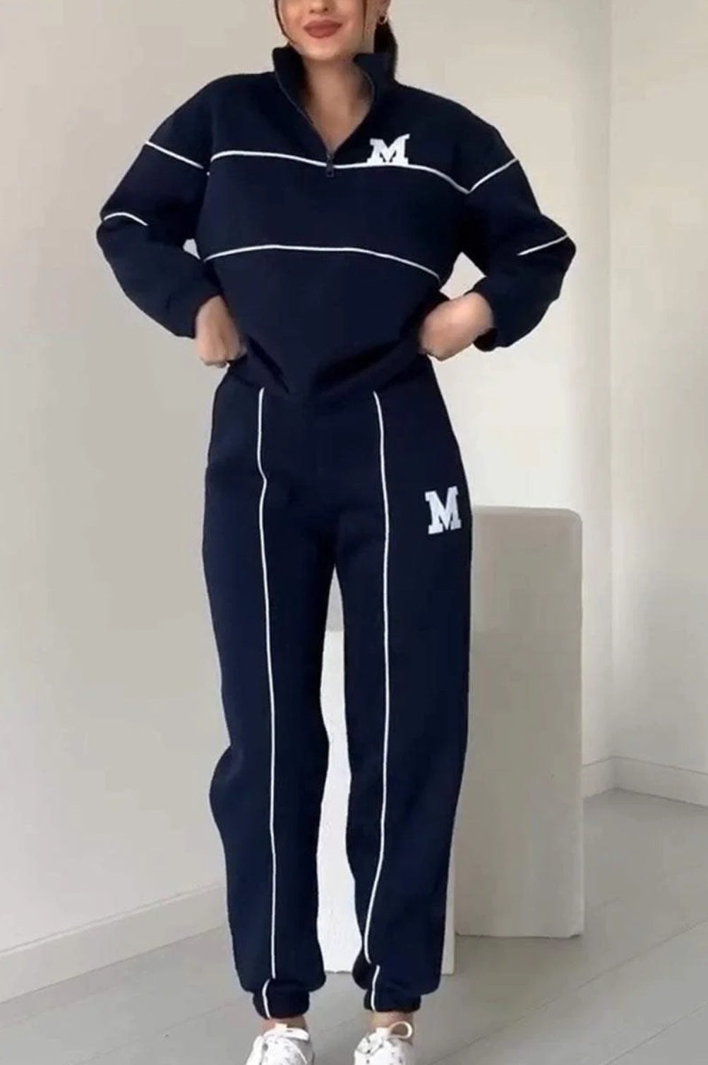Image of Robin | Women's High-Waisted Contrast Trim Tracksuit