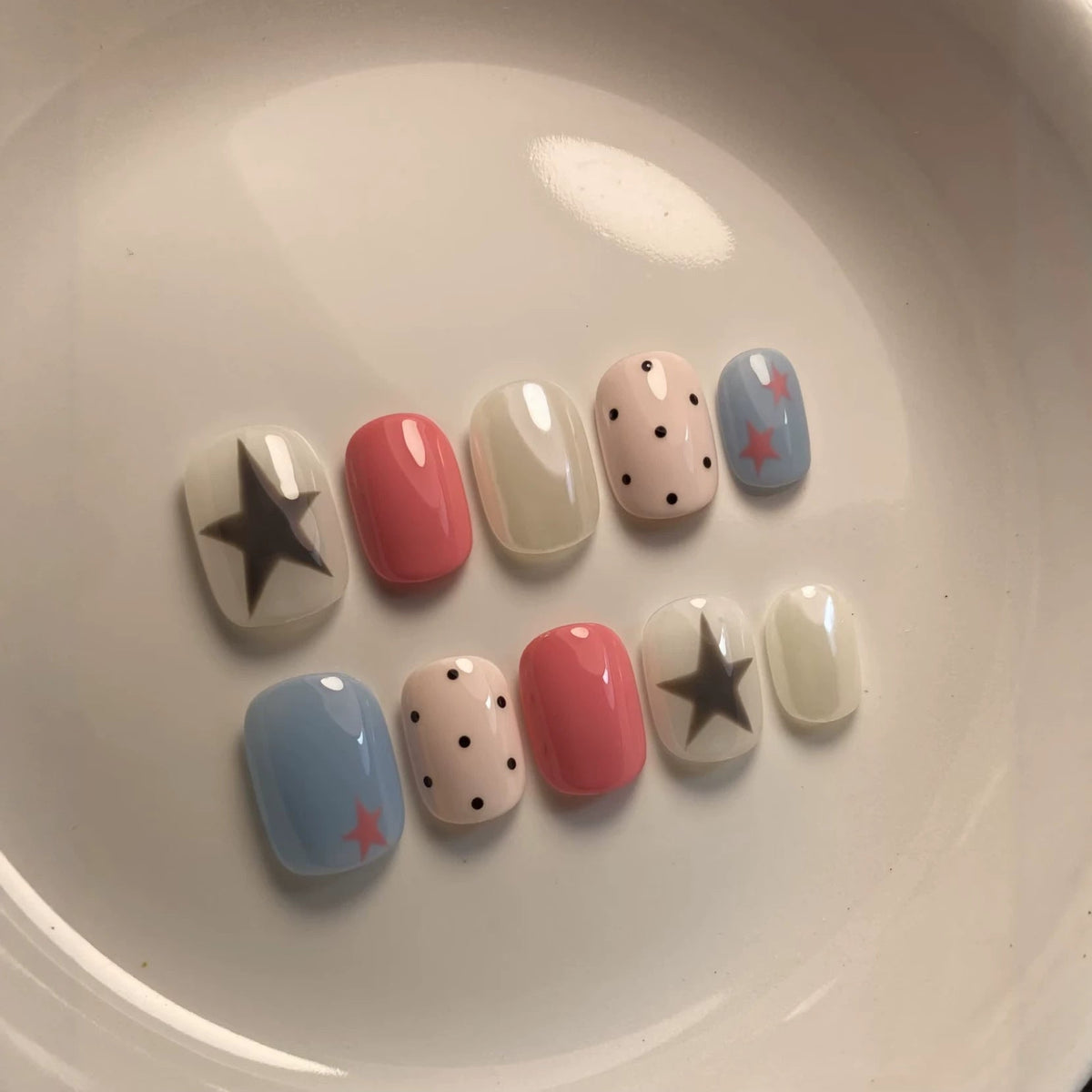 Star Design Press-On Nail Set