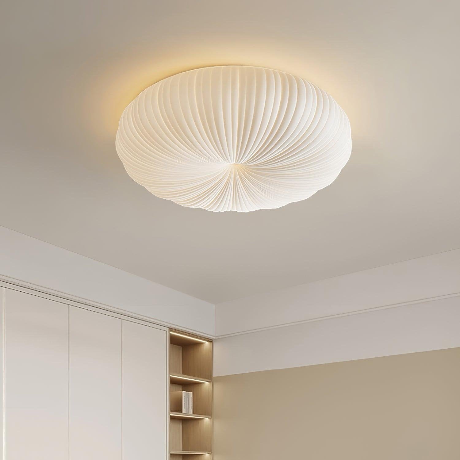 Stylish elegance that will brighten up the space!