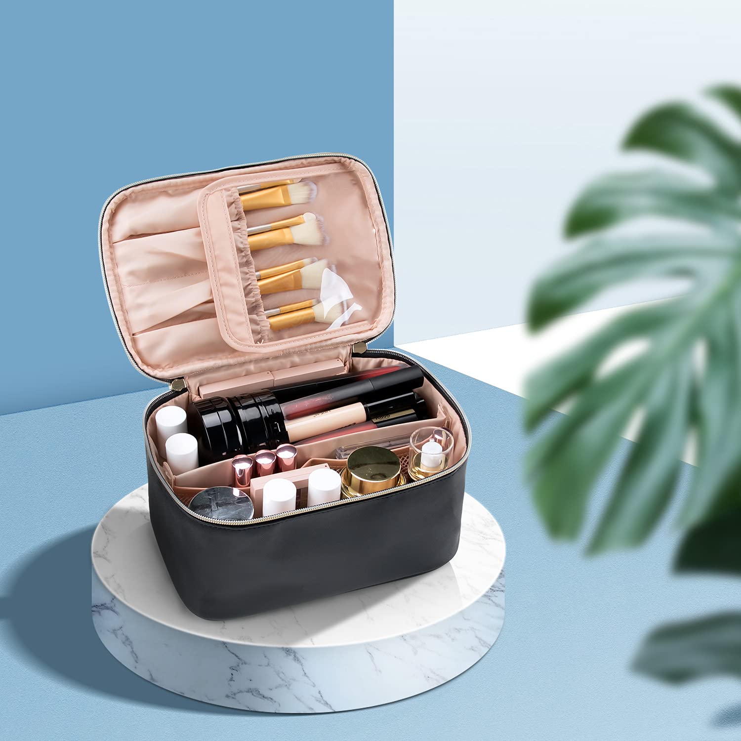 Travel-friendly Make-up Organizer with Dividers
