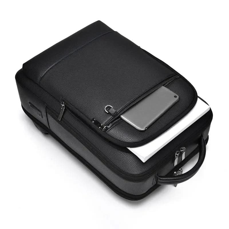 URBANVAULT – Intelligent USB Backpack for Work and Everyday Travel