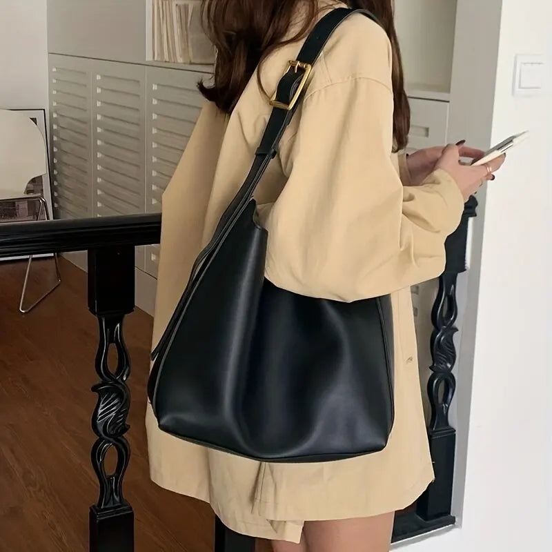 Versatile Women's Shoulder Bag