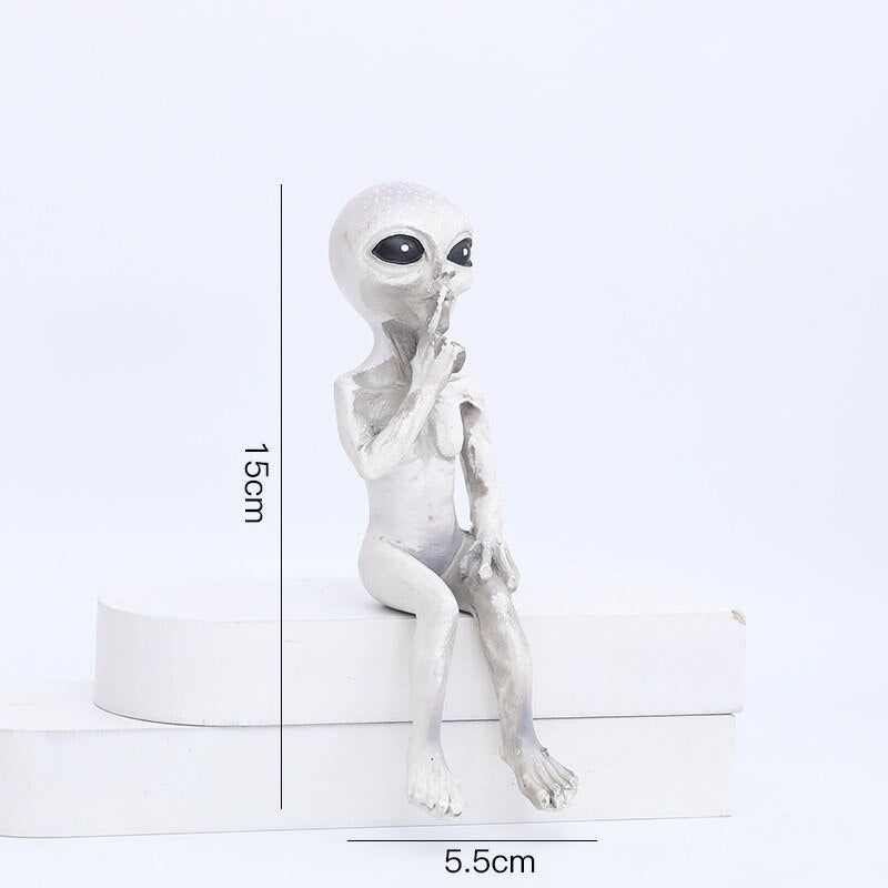 Wearclo | Alien Statue made of Resin for Garden & Outdoor Area