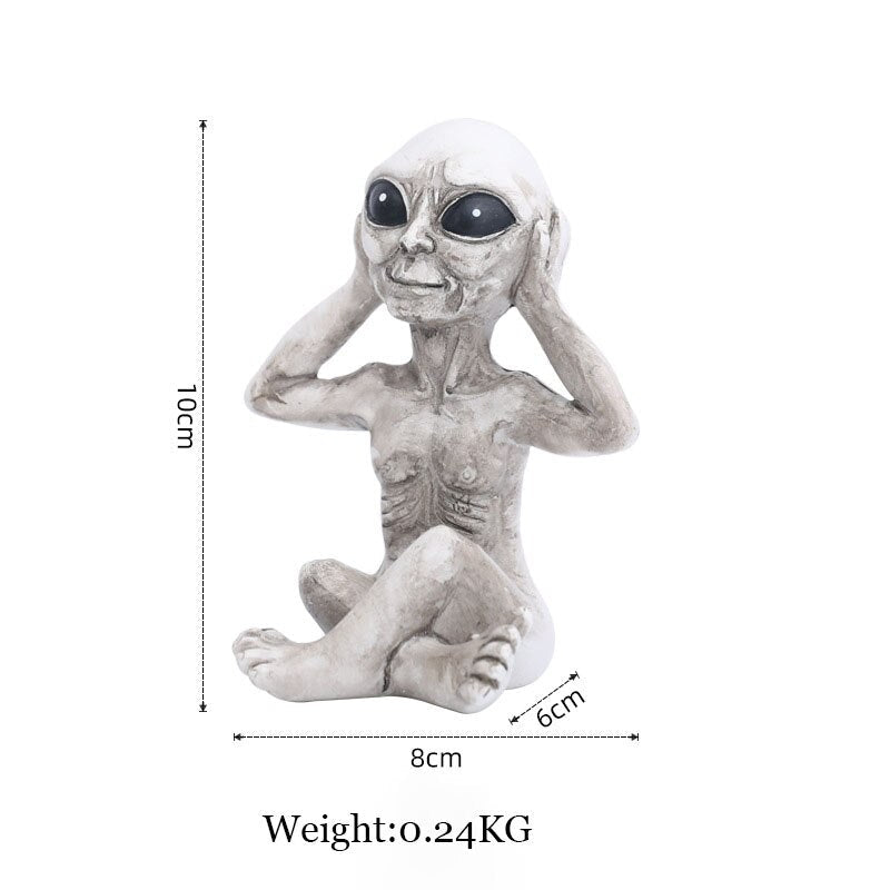 Wearclo | Alien Statue made of Resin for Garden & Outdoor Area
