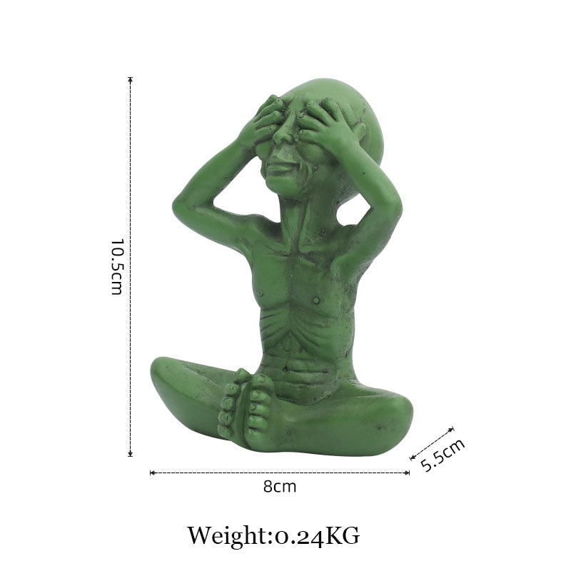 Wearclo | Alien Statue made of Resin for Garden & Outdoor Area