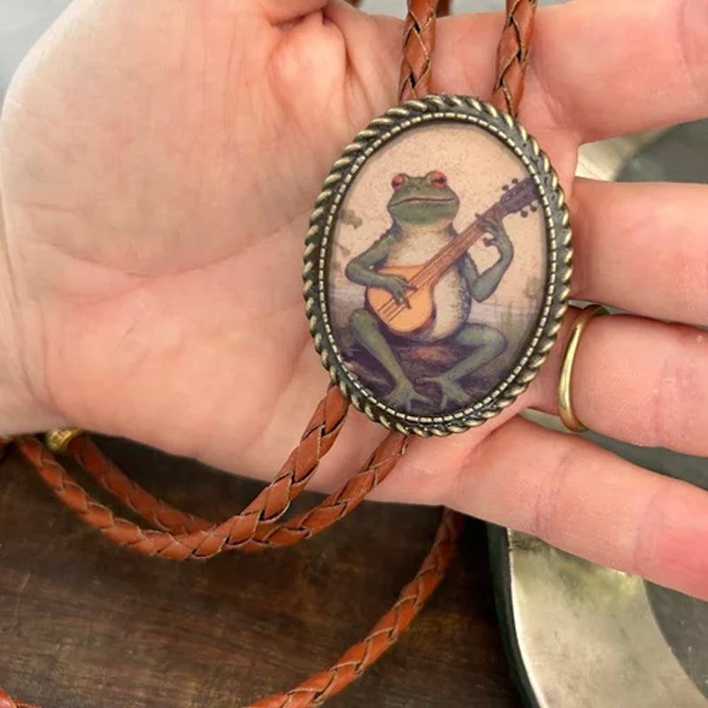 Wearclo | Banjo Frog Bolo Tie