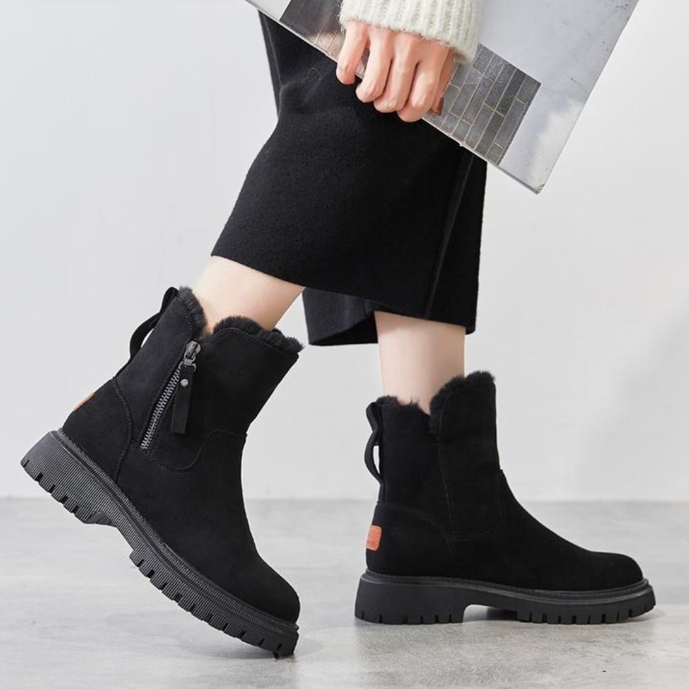 Wearclo Boots - Warm and Comfortable
