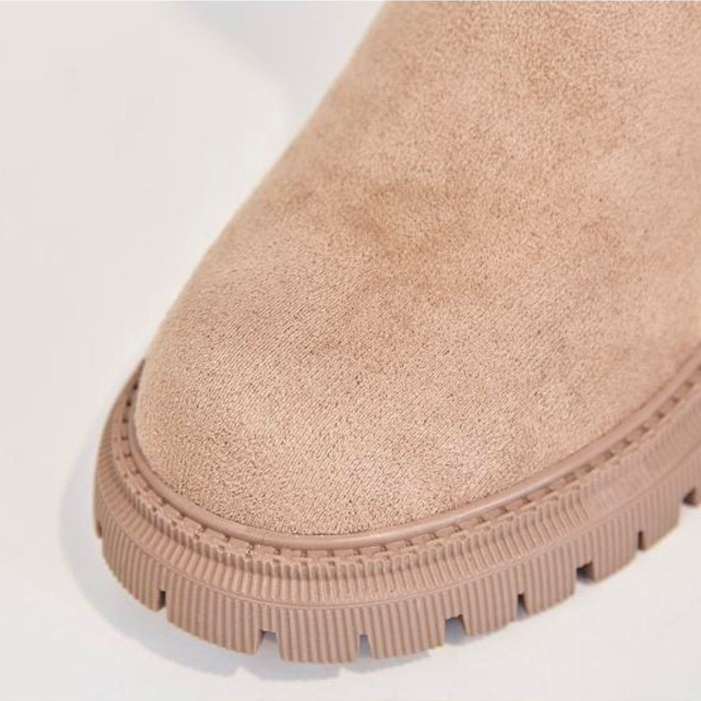 Wearclo Boots - Warm and Comfortable
