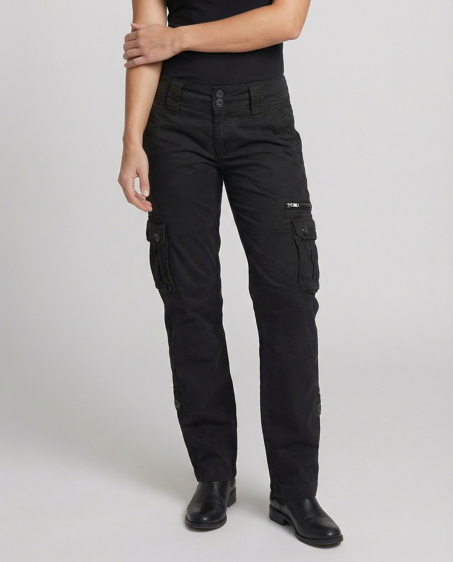 Wearclo | Cargo Pants with Practical Pockets