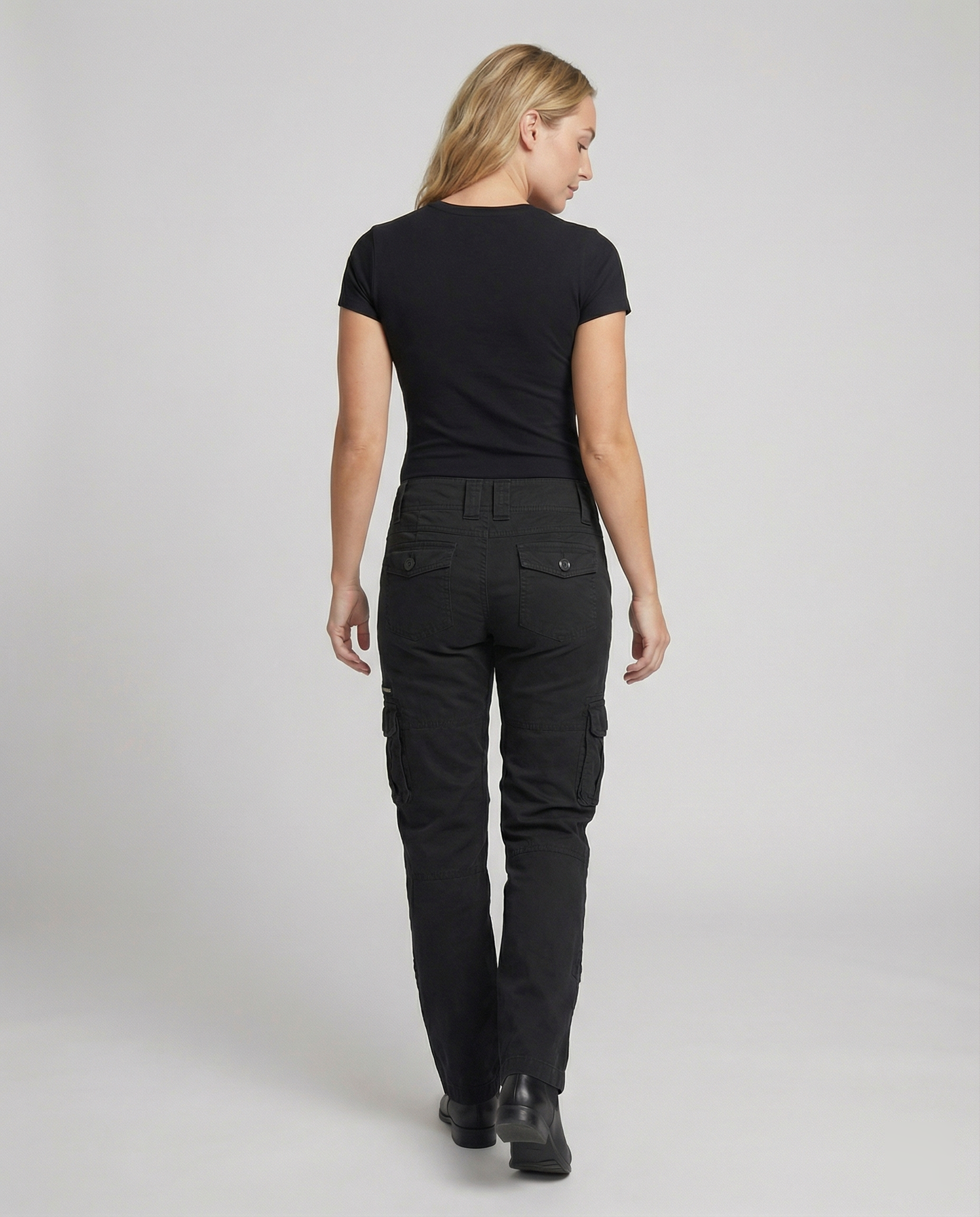 Wearclo | Cargo Pants with Practical Pockets