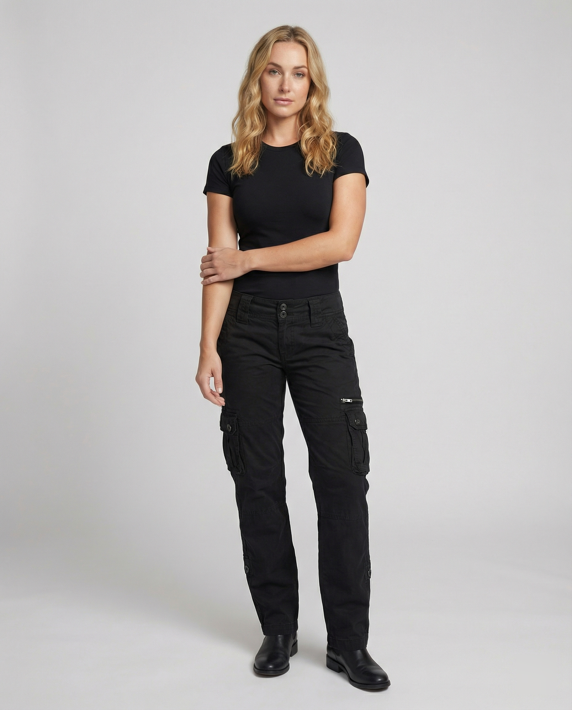 Wearclo | Cargo Pants with Practical Pockets
