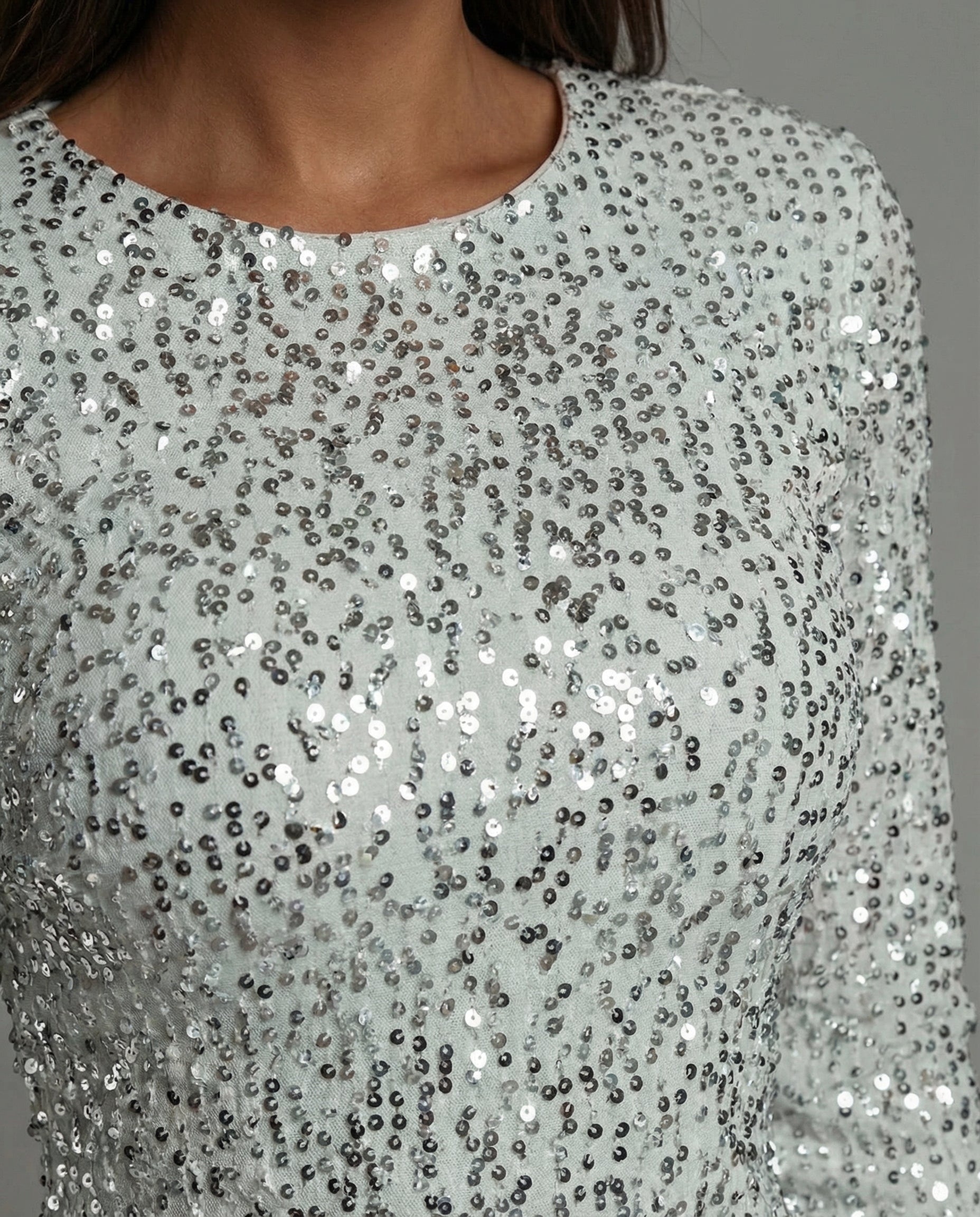 Wearclo | Cocktail Dress with Open Back