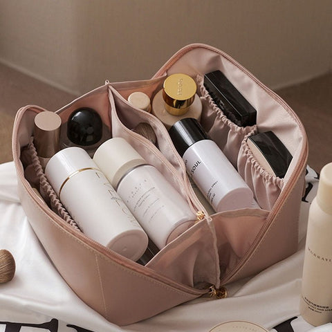 Wearclo | Cosmetic Bag | Elegant and Spacious | Practical Storage