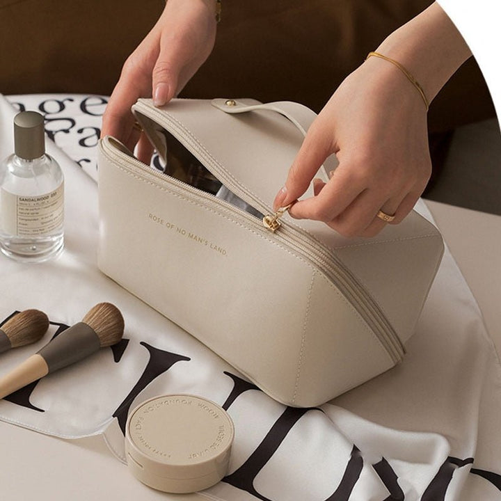 Wearclo | Cosmetic Bag | Elegant and Spacious | Practical Storage