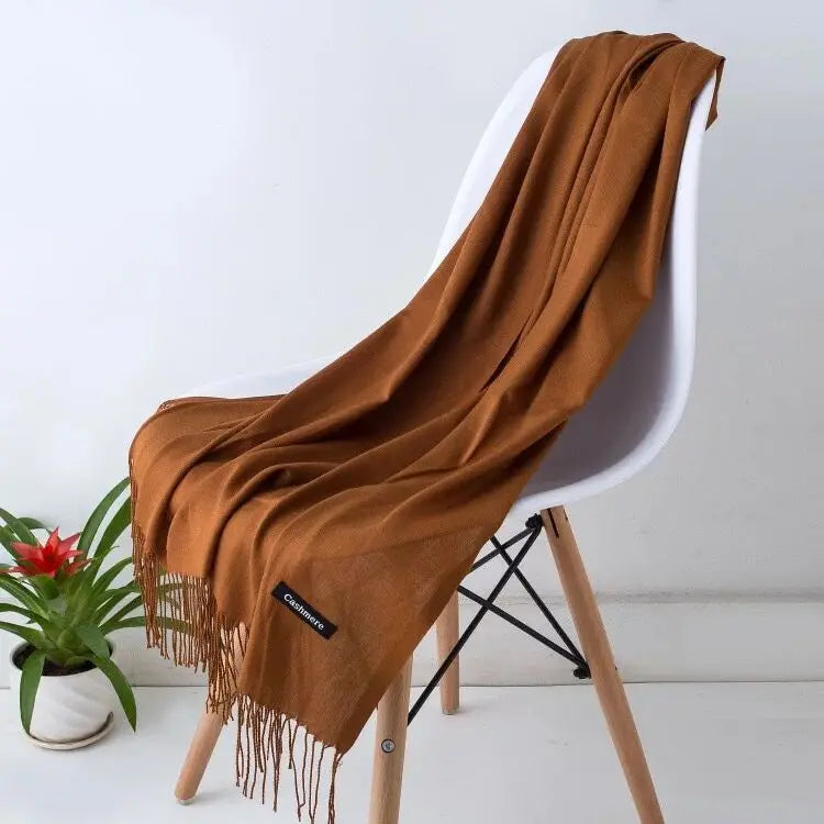 Wearclo | Elegant and Warm Scarf for Women