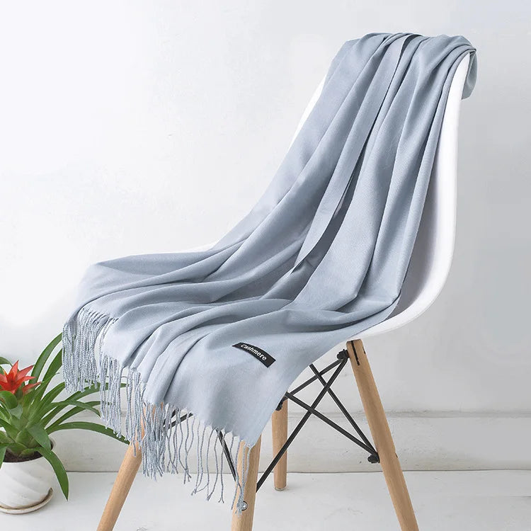 Wearclo | Elegant and Warm Scarf for Women