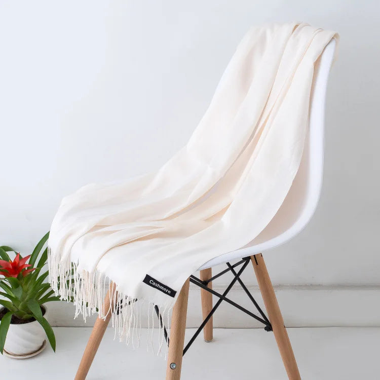 Wearclo | Elegant and Warm Scarf for Women