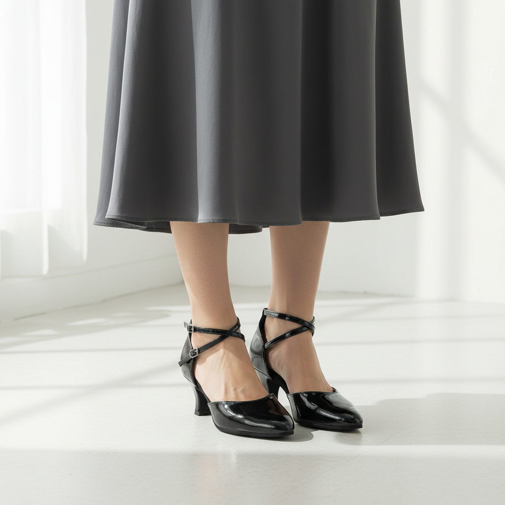 Wearclo | Elegant Chic Heels: Versatile, chunky heel for all seasons