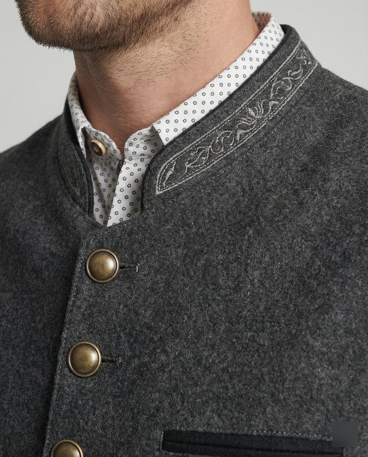 Wearclo - Elegant Men's Traditional Waistcoat Gray
