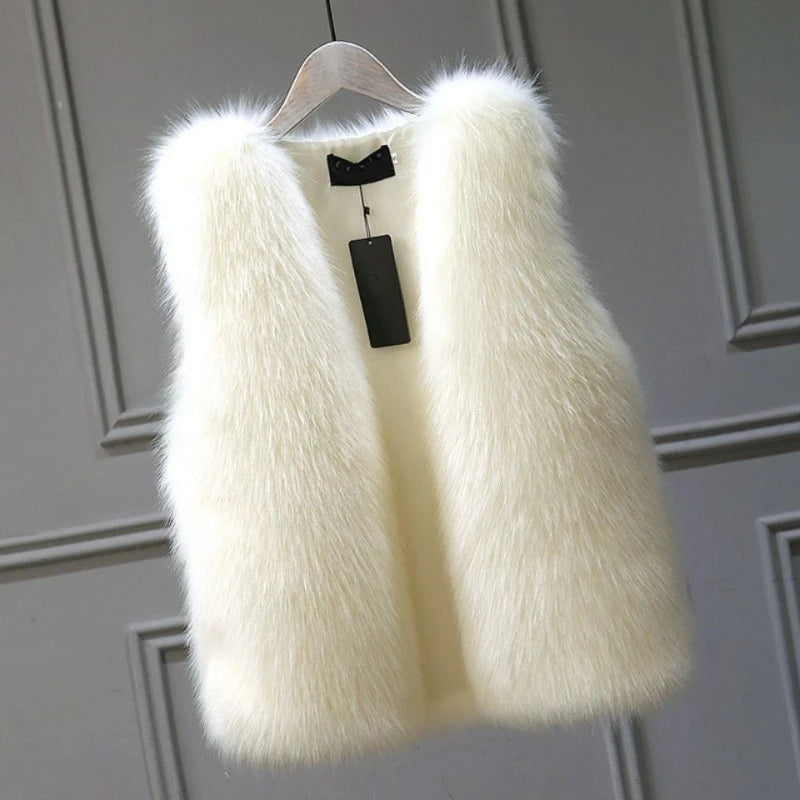 Wearclo Fashion | For Women Luxury and Warmth for the Cold Seasons