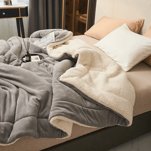Wearclo | Fleece Blanket | Soft and Durable | Multiple Sizes
