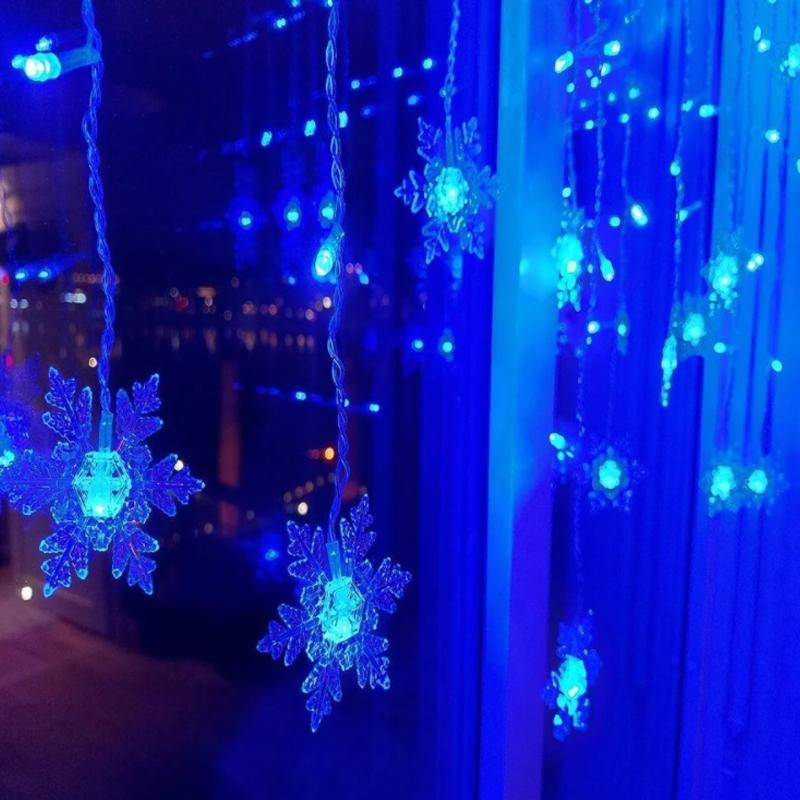 Wearclo | LED Curtain Light String with Snowflake | Indoor & Outdoor