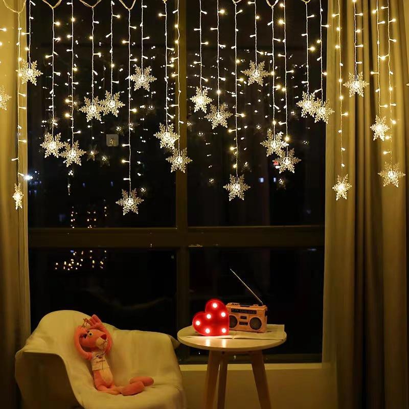 Wearclo | LED Curtain Light String with Snowflake | Indoor & Outdoor