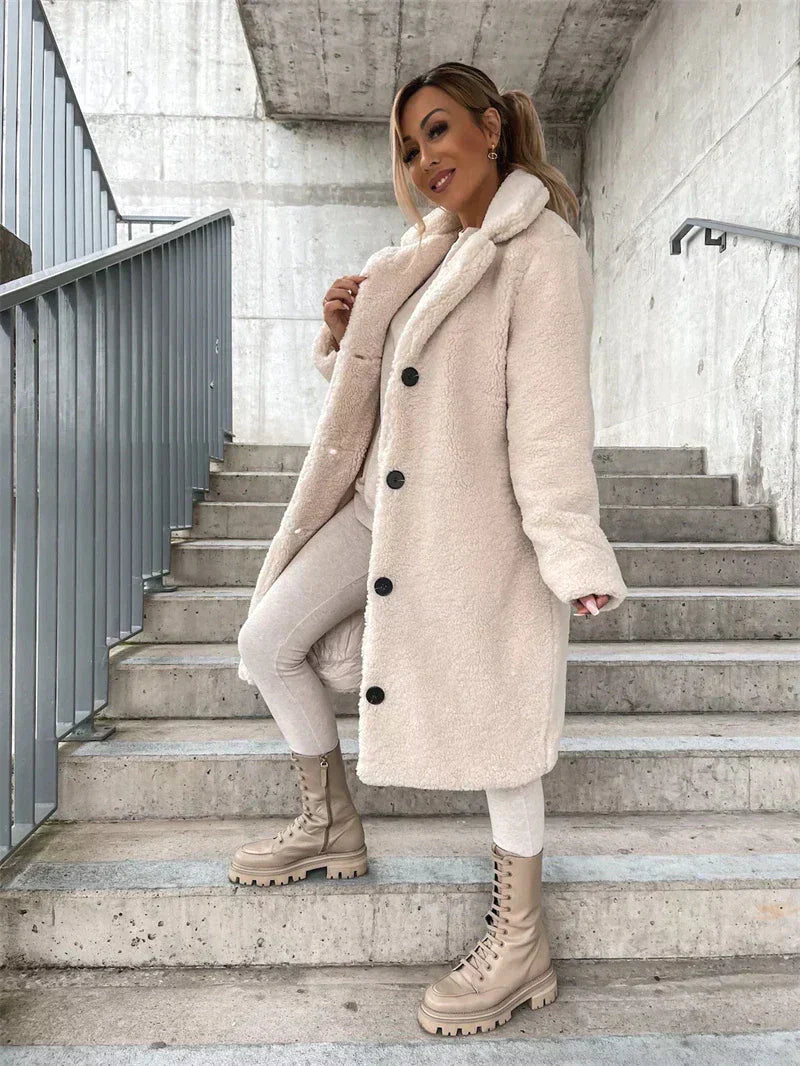 Wearclo – Long Women's Coat, Sheepskin Look
