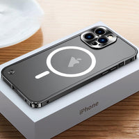Wearclo | MagSafe iPhone Case Clear Frame