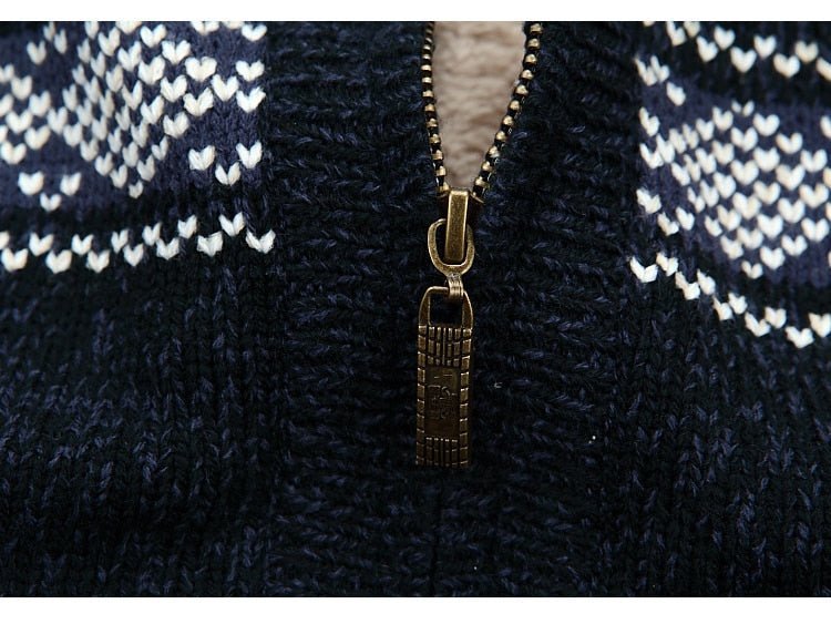 Wearclo | Men's Knitted Zip-Up Fleece Lined Cardigan With Snowflake Pattern